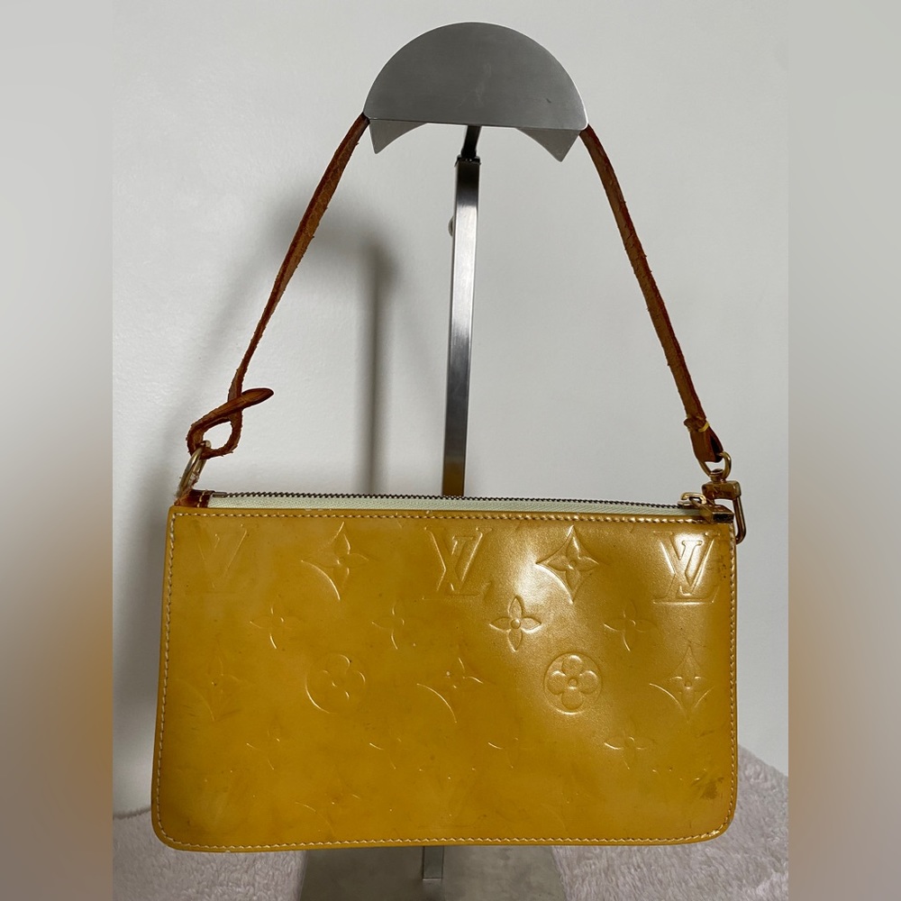 LOUIS VUITTON MONOGRAM VERNIS POCHETTE